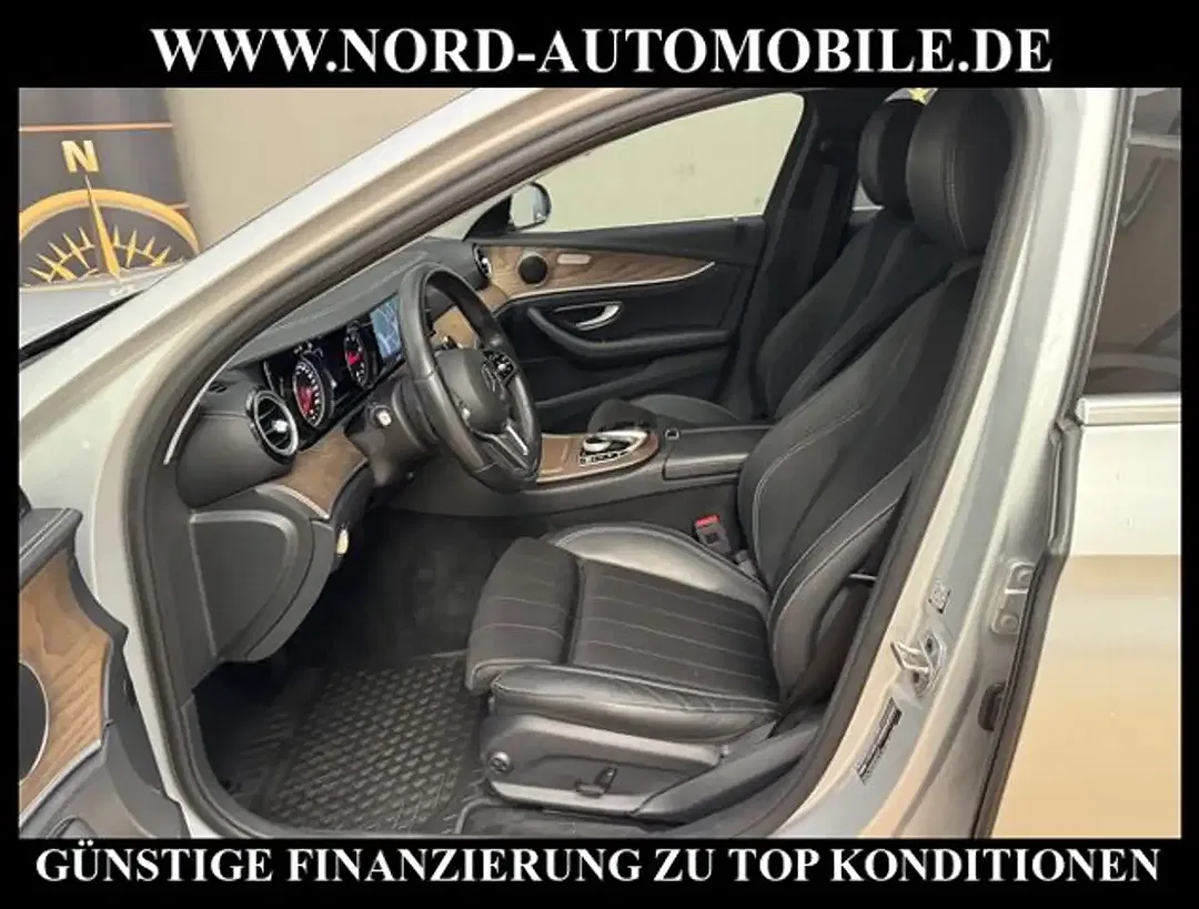 Mercedes-Benz E 220 - Thumbnail 14