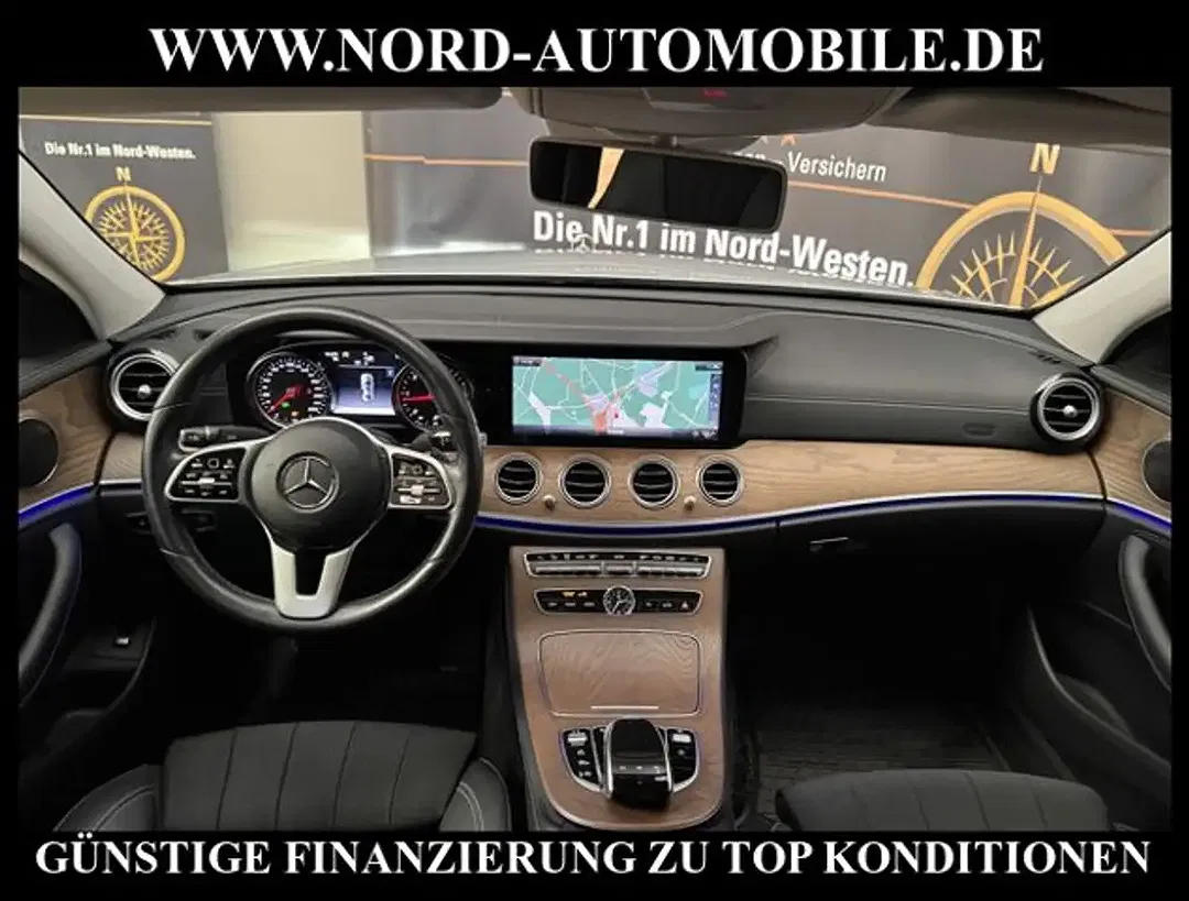 Mercedes-Benz E 220 - Thumbnail 18