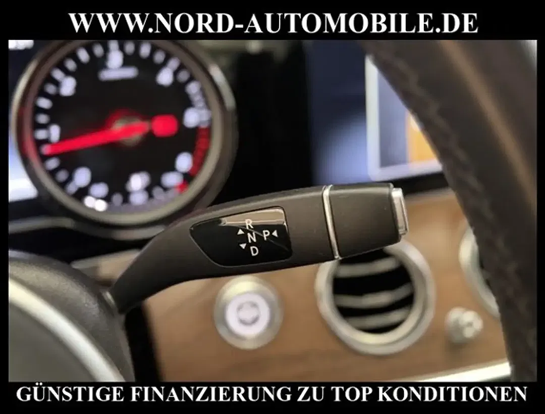 Mercedes-Benz E 220 - Thumbnail 19
