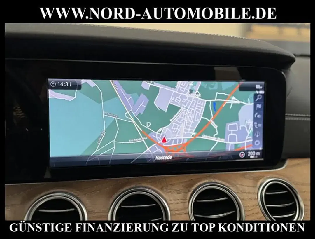 Mercedes-Benz E 220 - Thumbnail 21