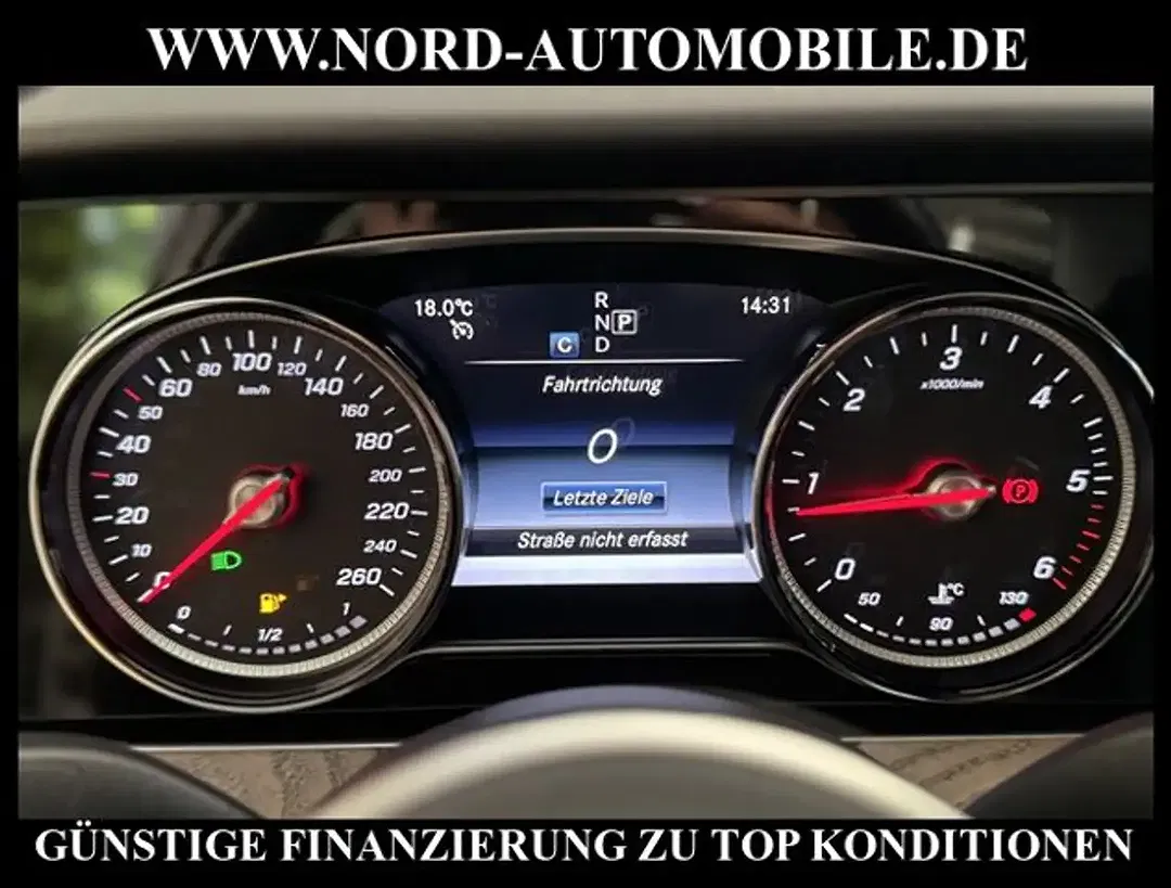 Mercedes-Benz E 220 - Thumbnail 22