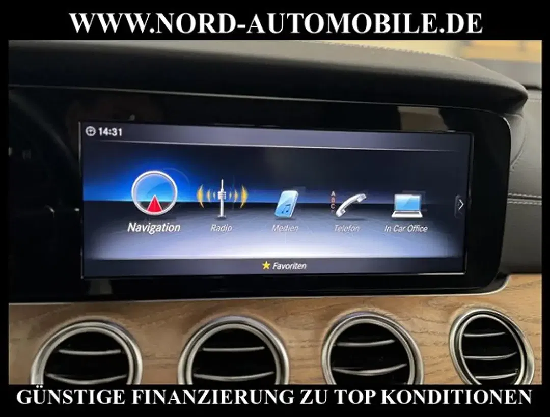 Mercedes-Benz E 220 - Thumbnail 23