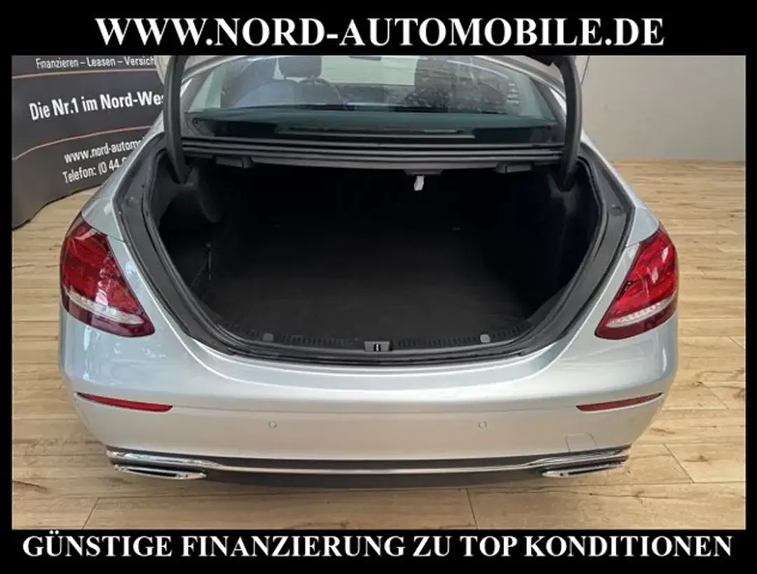 Mercedes-Benz E 220 - Thumbnail 29