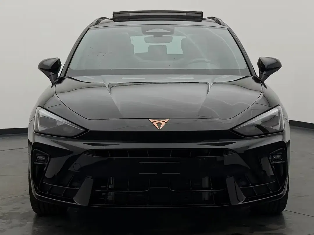CUPRA Leon - Thumbnail 3