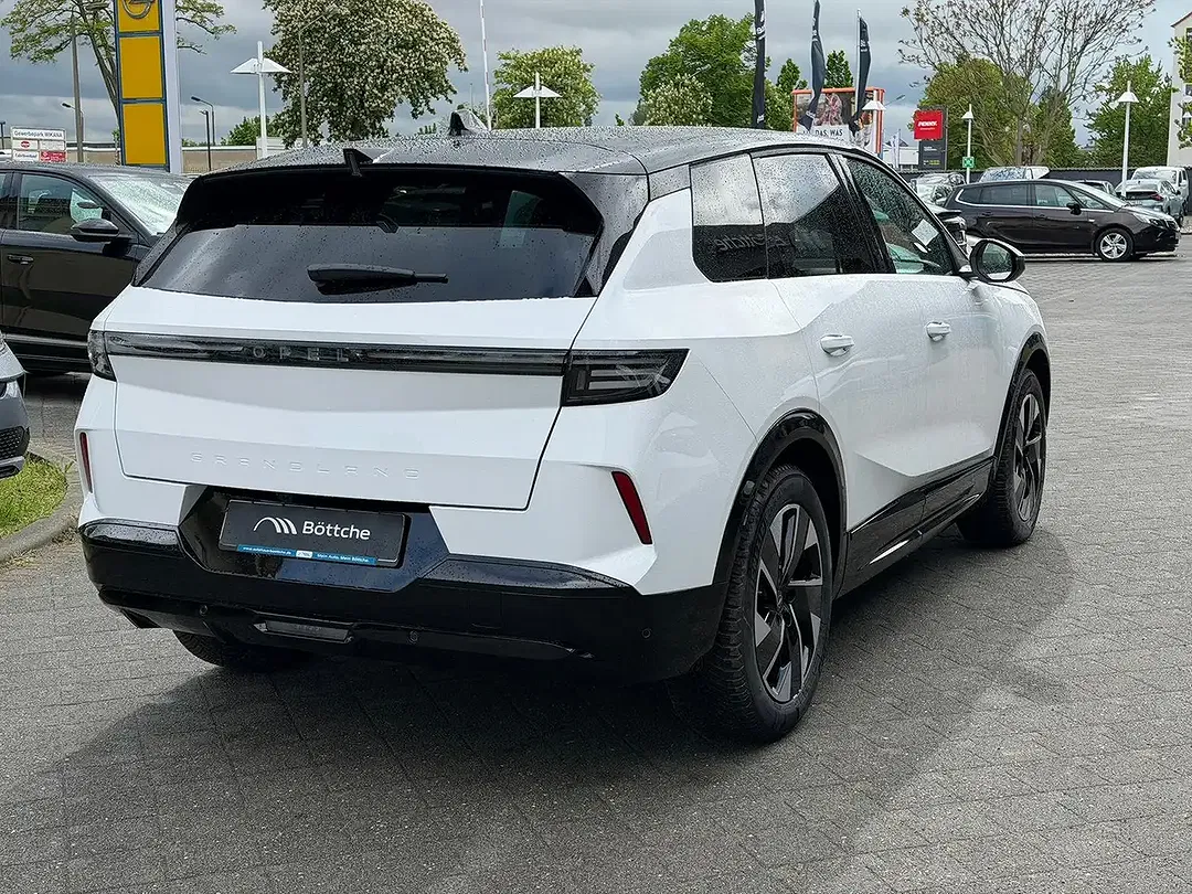 Opel Grandland - Thumbnail 4