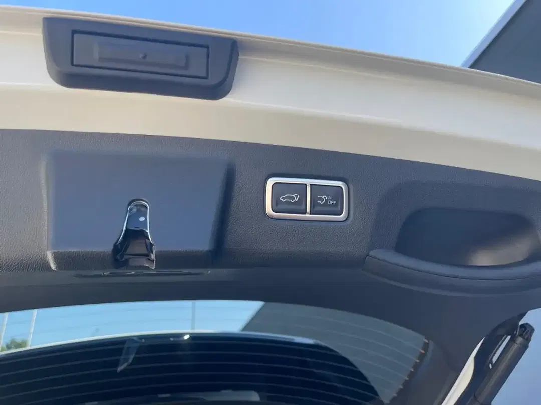 Kia Sorento - Thumbnail 13