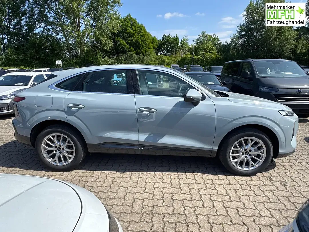 Audi Q3 - Thumbnail 6