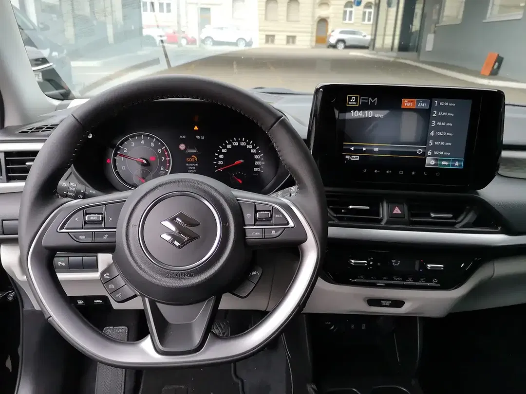 Suzuki Swift - Thumbnail 12