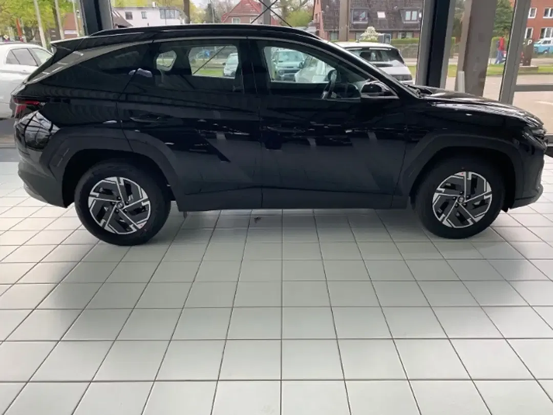 Hyundai TUCSON - Thumbnail 4