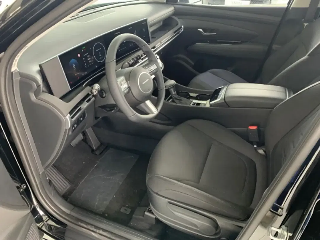 Hyundai TUCSON - Thumbnail 8