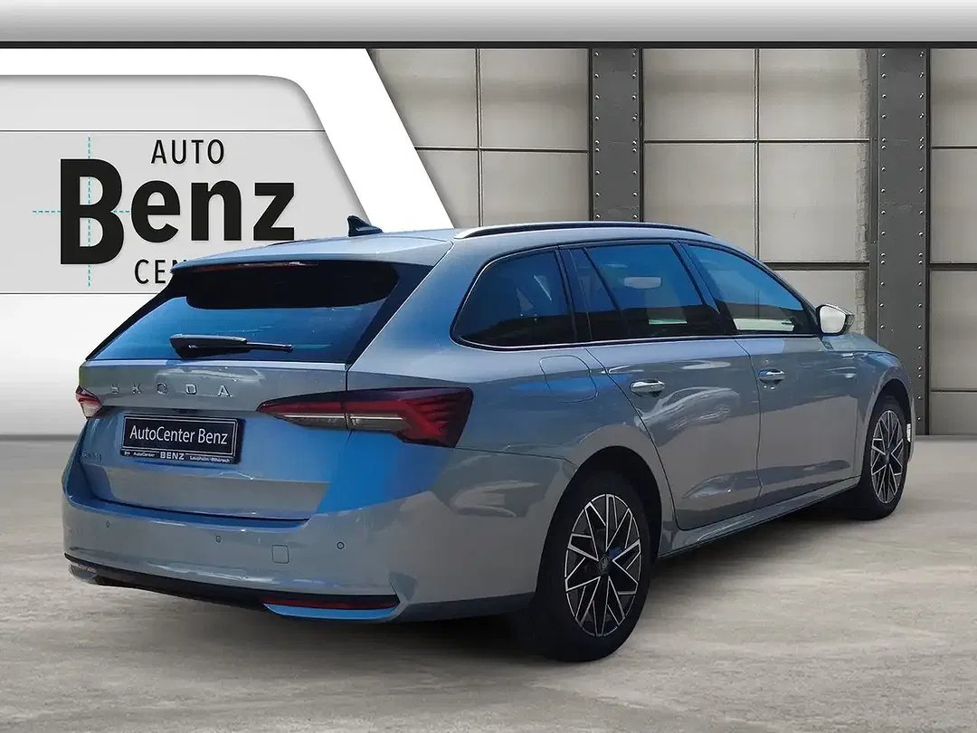 Skoda Octavia - Thumbnail 5