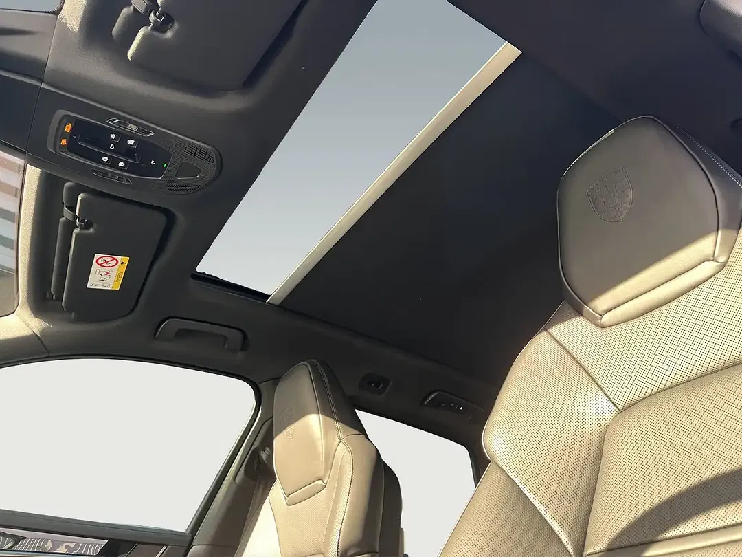 Porsche Cayenne - Thumbnail 12