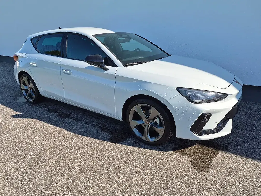 CUPRA Leon - Thumbnail 3
