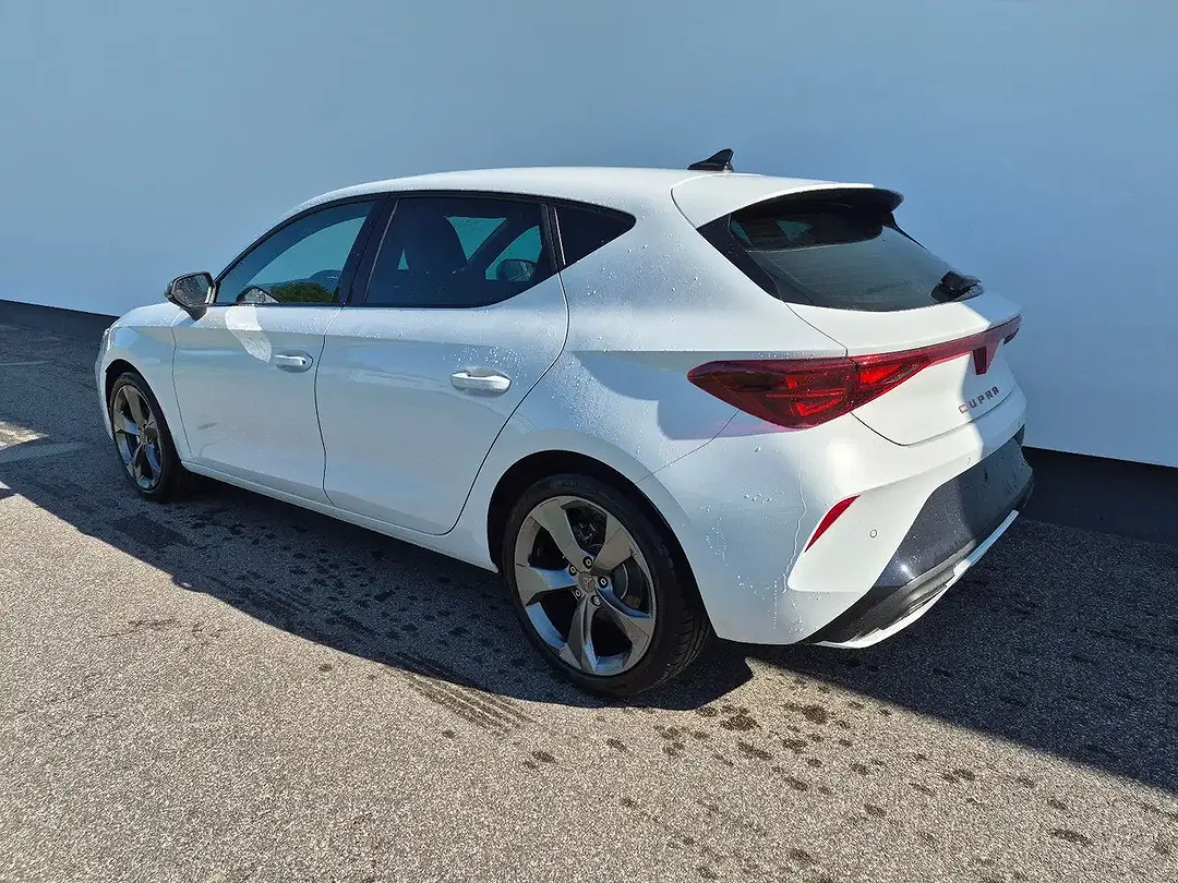 CUPRA Leon - Thumbnail 5