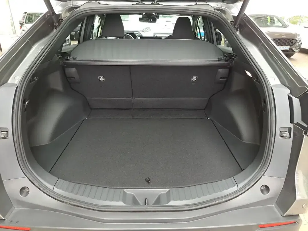 Subaru Solterra - Thumbnail 9