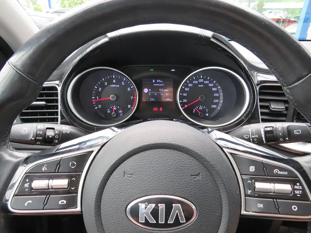 Kia Ceed / cee'd - Thumbnail 15