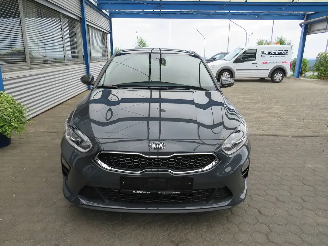 Kia Ceed / cee'd - Thumbnail 3