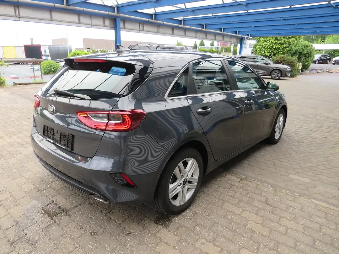 Kia Ceed / cee'd - Thumbnail 4