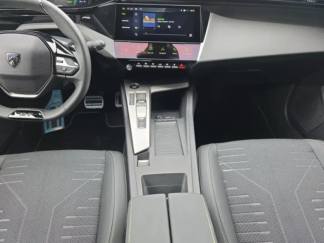 Peugeot 308 - Thumbnail 12