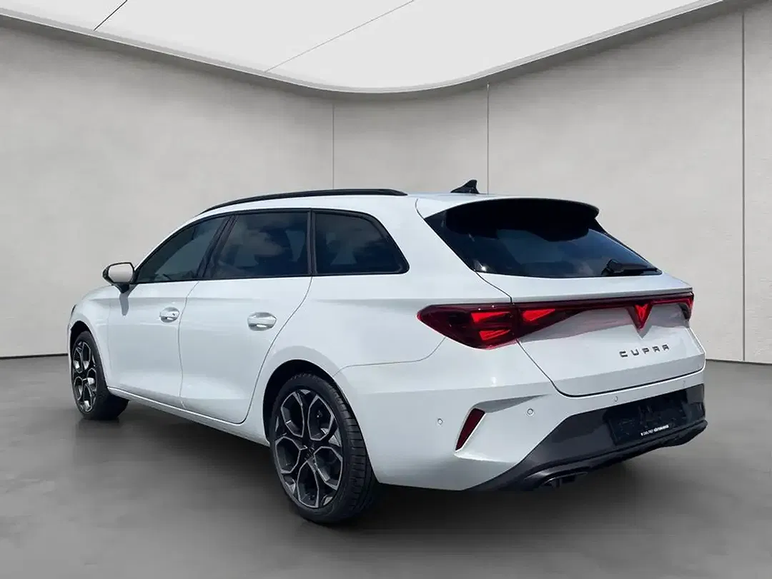 CUPRA Leon - Thumbnail 3