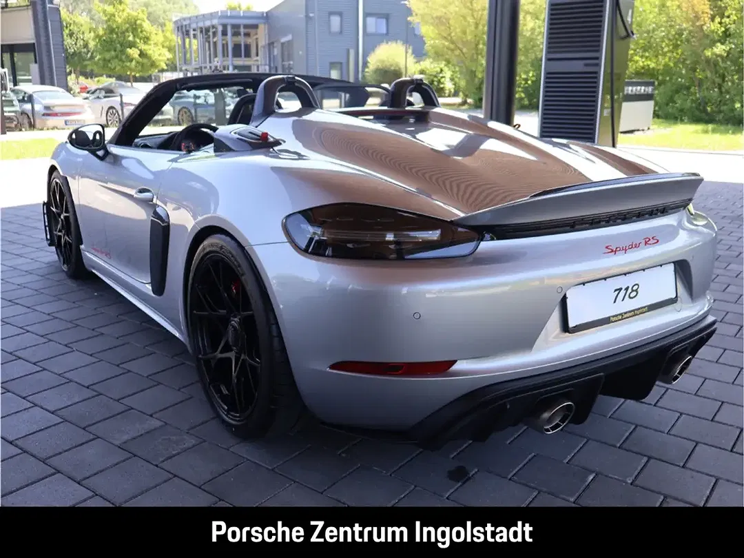 Porsche 718 Spyder - Thumbnail 3
