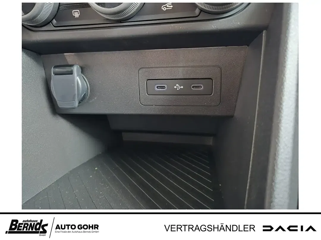 Dacia Sandero - Thumbnail 14