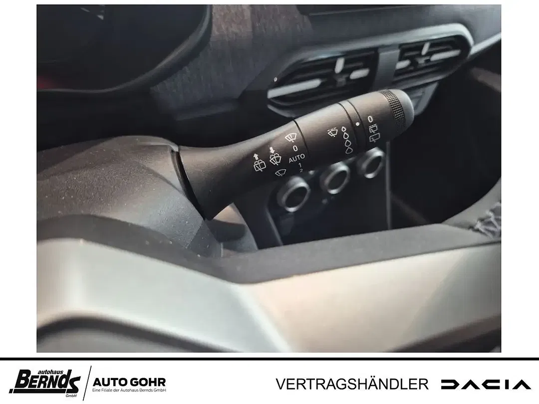Dacia Sandero - Thumbnail 15