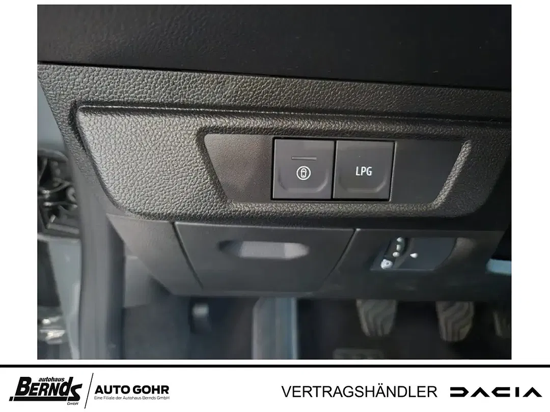 Dacia Sandero - Thumbnail 7