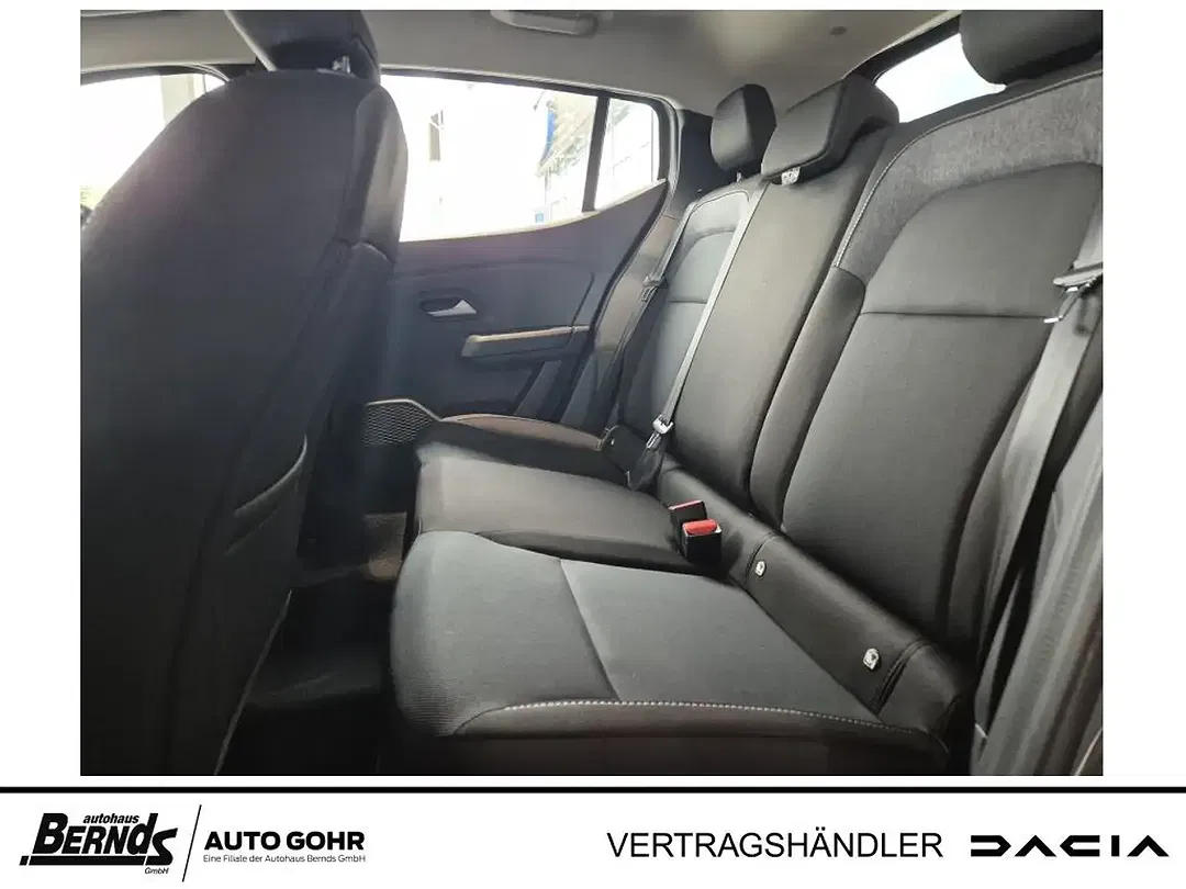 Dacia Sandero - Thumbnail 9