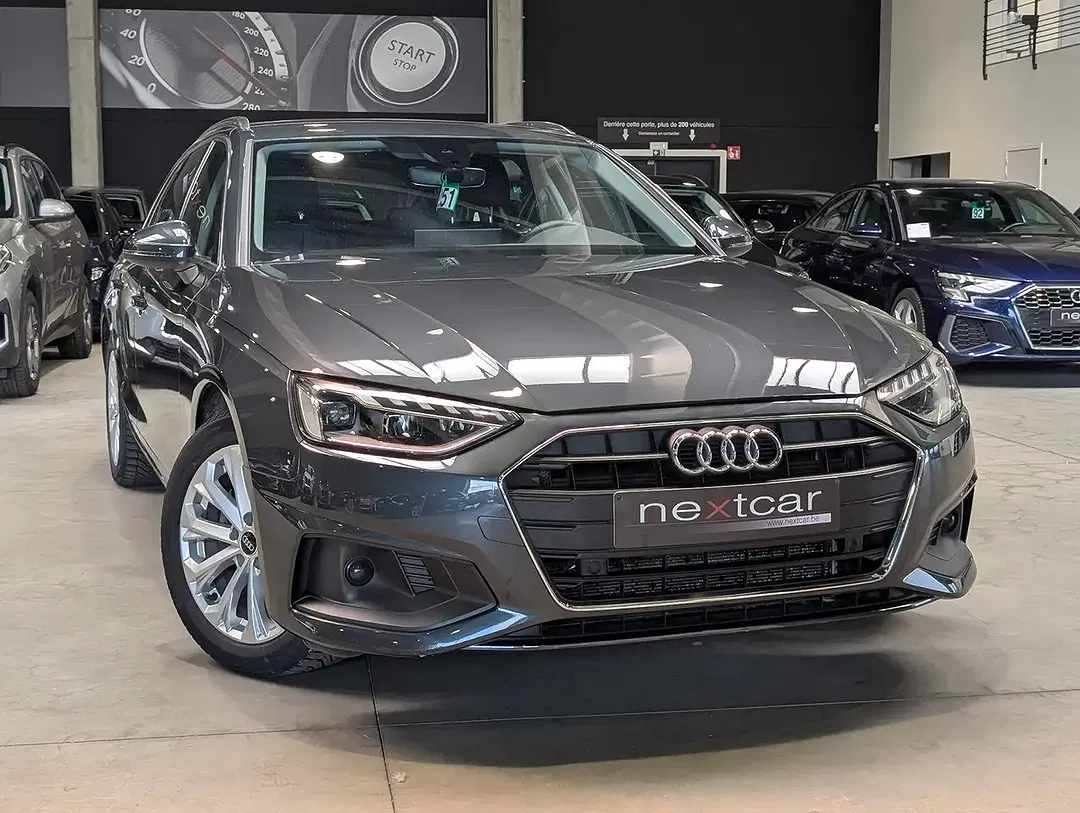Audi A4 - Thumbnail 1