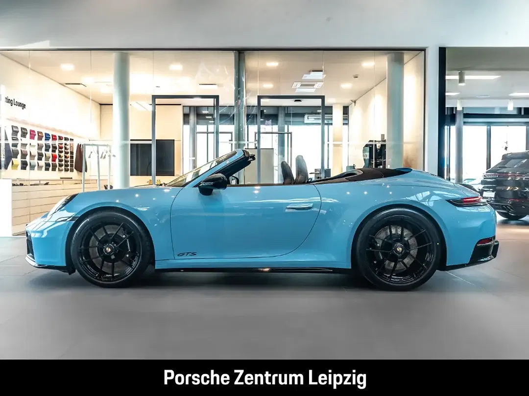 Porsche 992 - Thumbnail 8