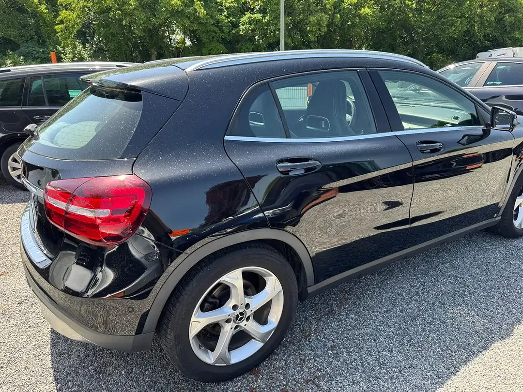 Mercedes-Benz GLA 180 - Thumbnail 5