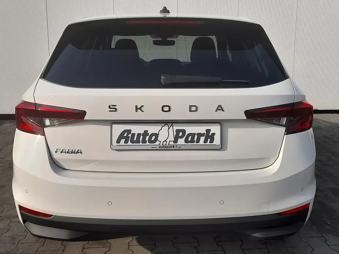 Skoda Fabia - Thumbnail 3