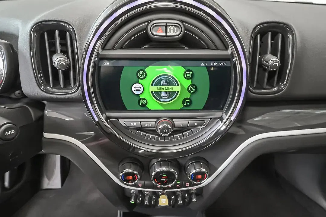 MINI Cooper SE Countryman - Thumbnail 12