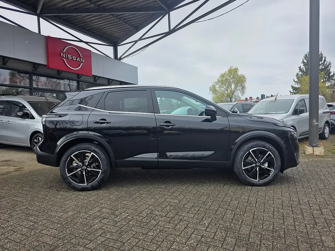 Nissan Qashqai - Thumbnail 3