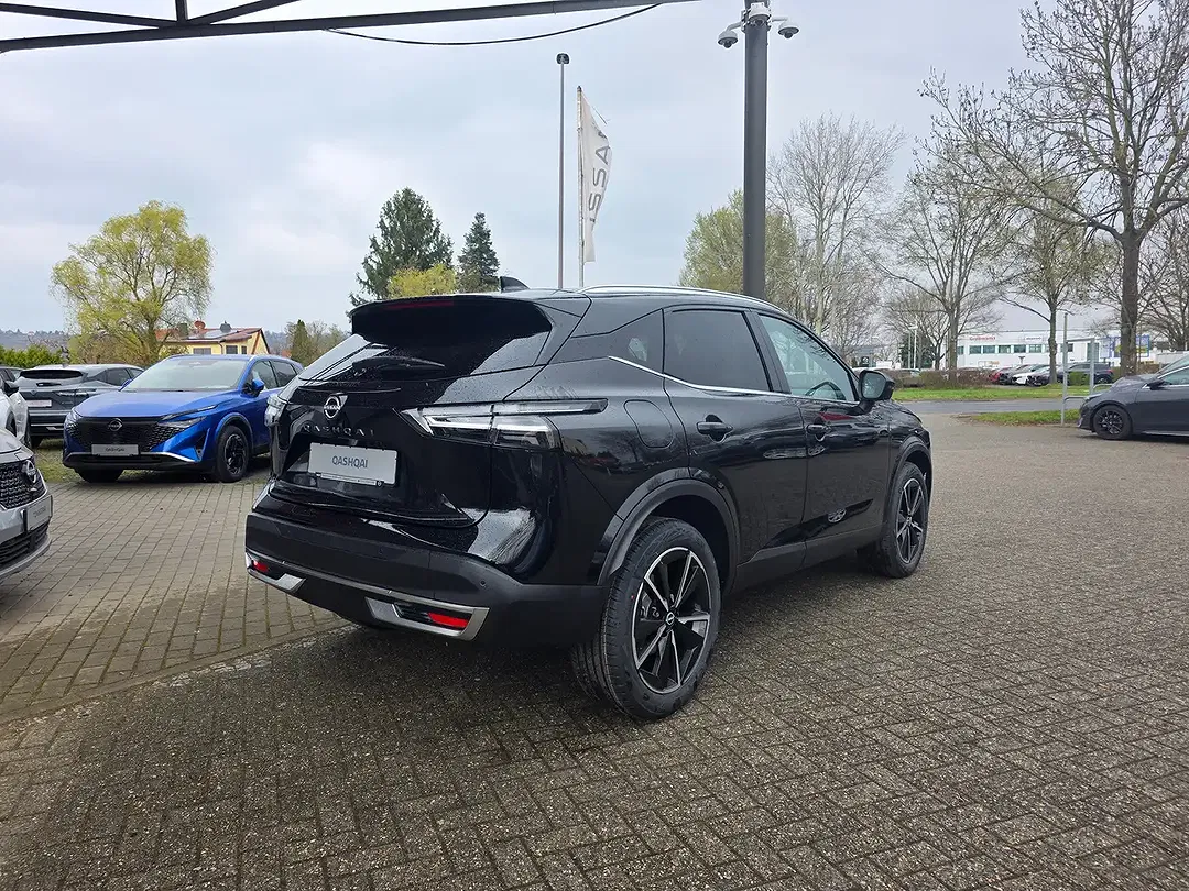 Nissan Qashqai - Thumbnail 4