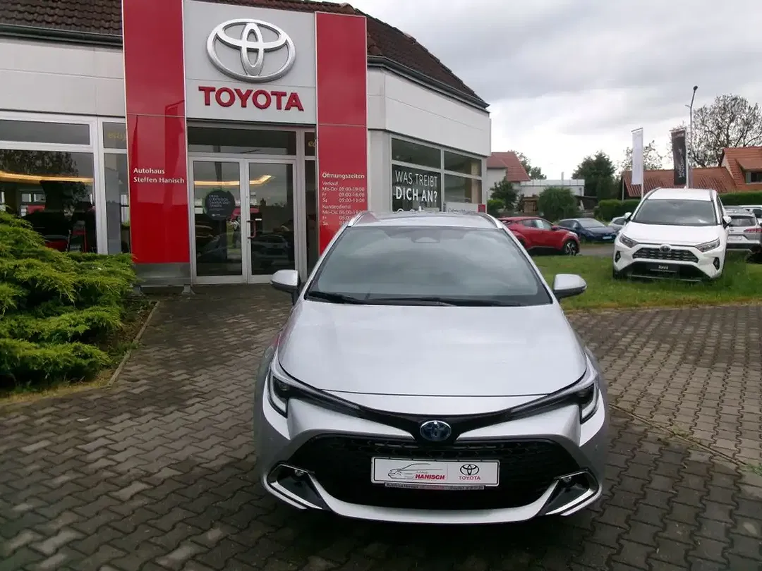 Toyota Corolla - Thumbnail 2