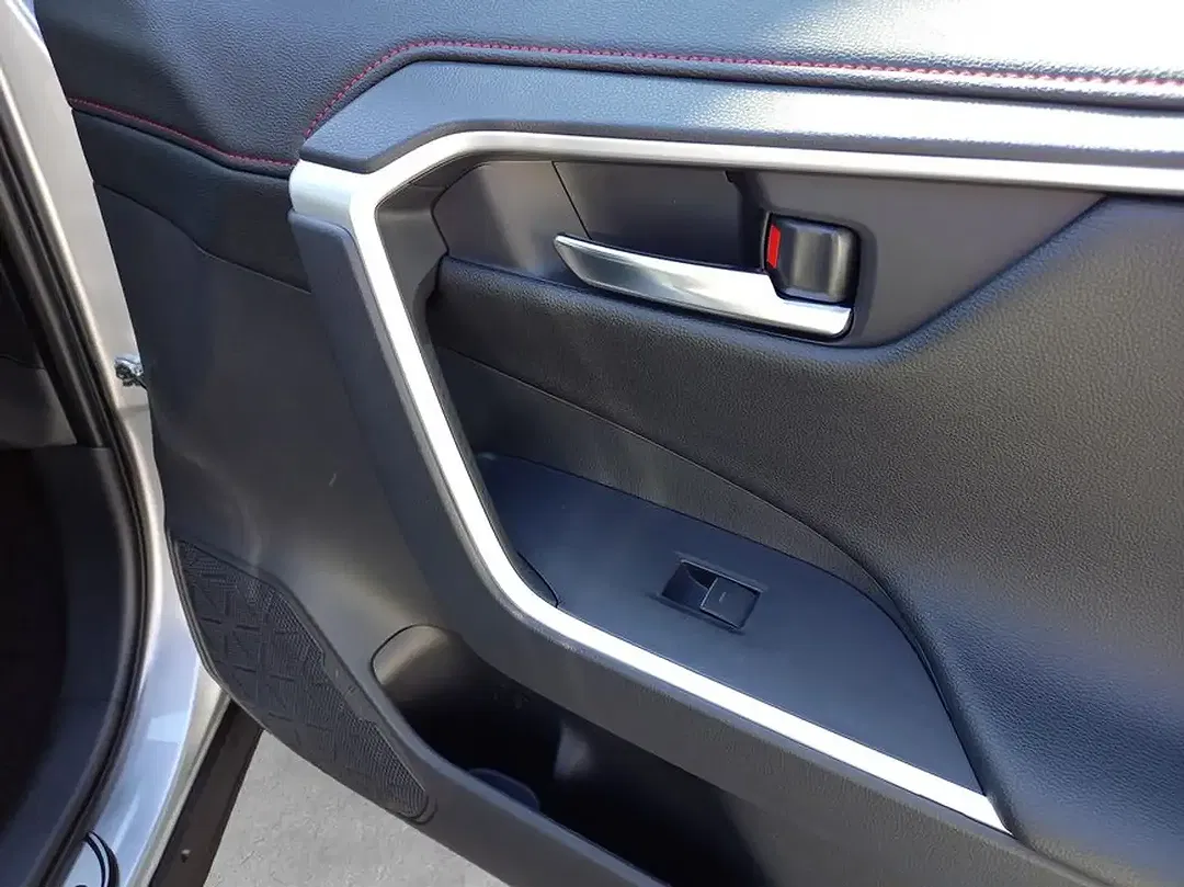 Toyota RAV 4 - Thumbnail 19