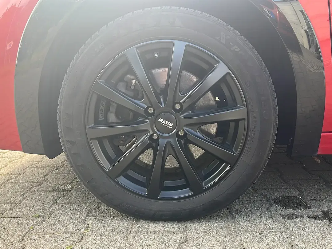 Peugeot 208 - Thumbnail 13