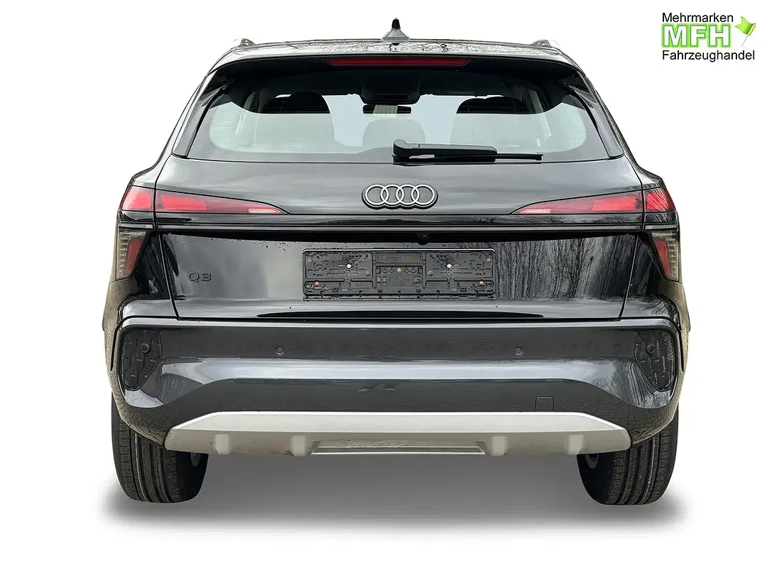 Audi Q3 - Thumbnail 4
