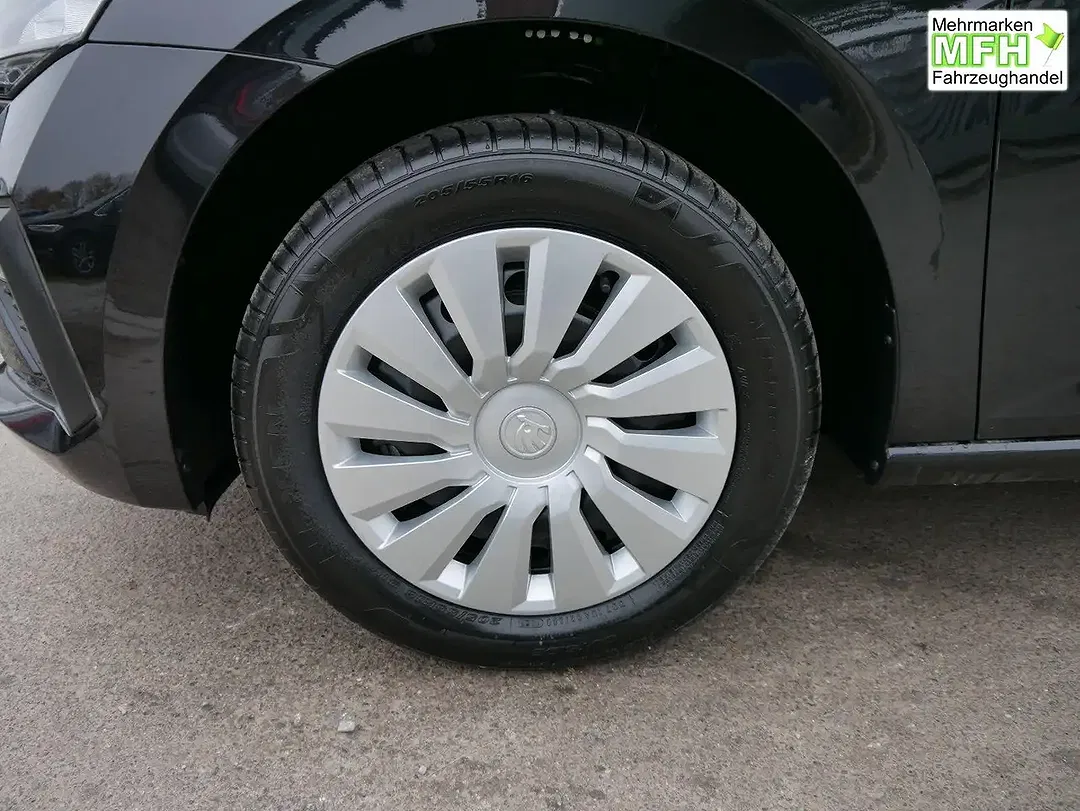 Skoda Scala - Thumbnail 4
