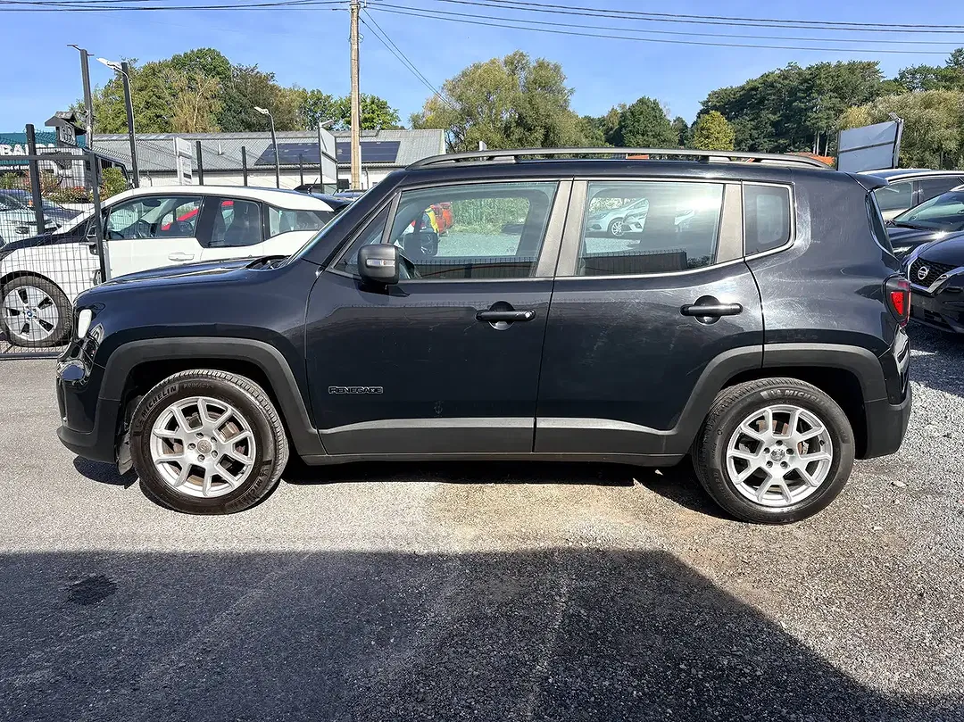 Jeep Renegade - Thumbnail 3