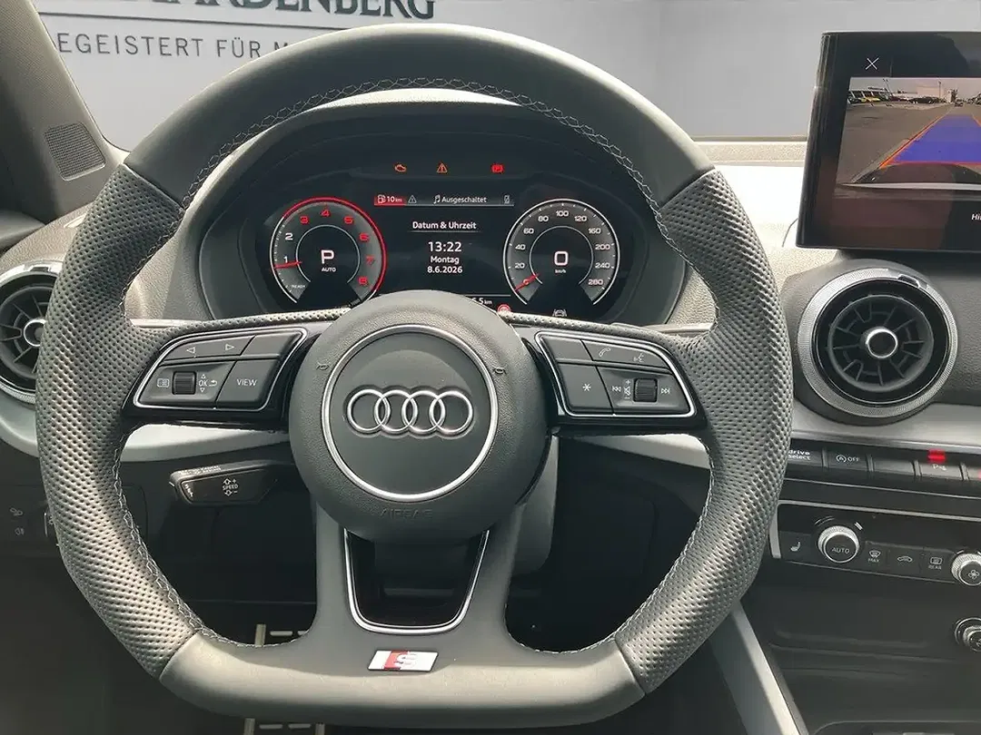 Audi Q2 - Thumbnail 12