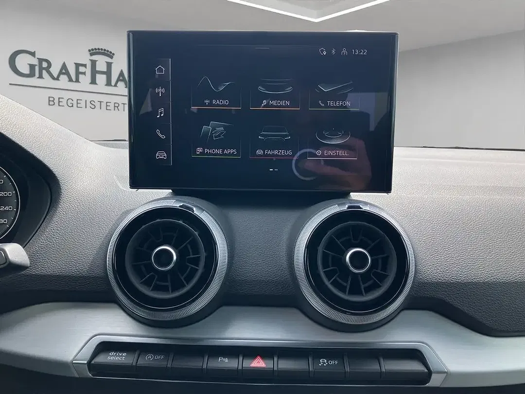 Audi Q2 - Thumbnail 15