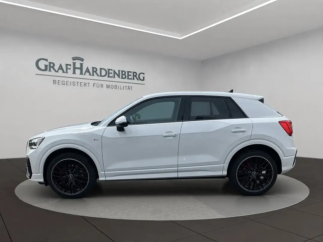 Audi Q2 - Thumbnail 2