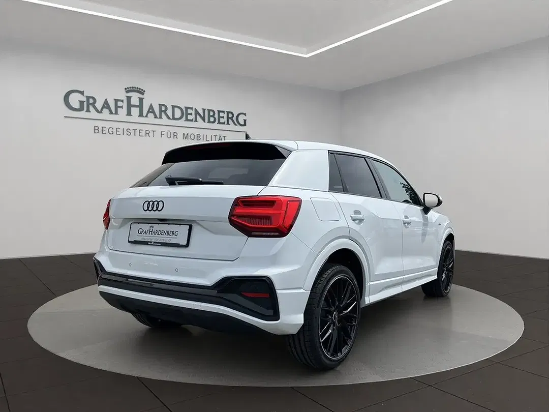 Audi Q2 - Thumbnail 6