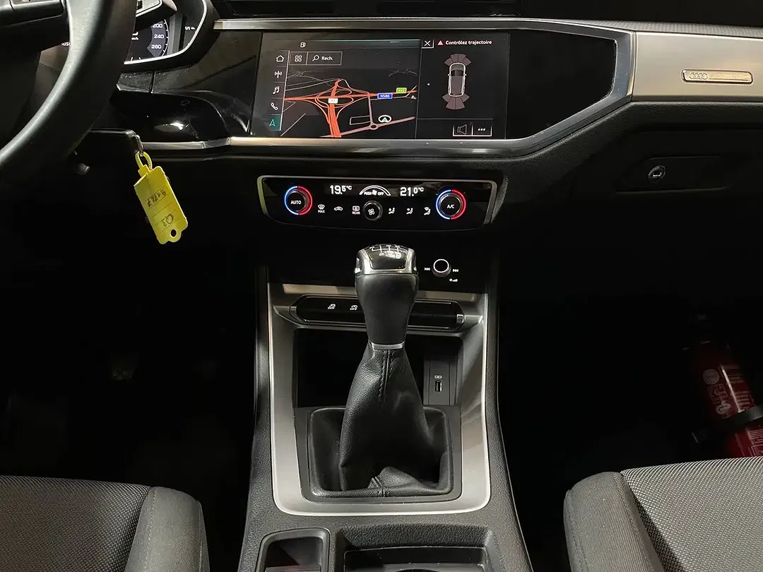 Audi Q3 - Thumbnail 11
