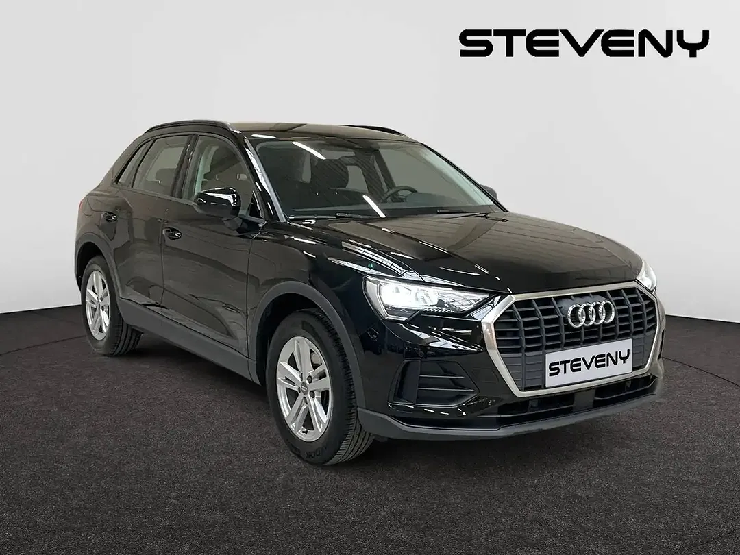 Audi Q3 - Thumbnail 3