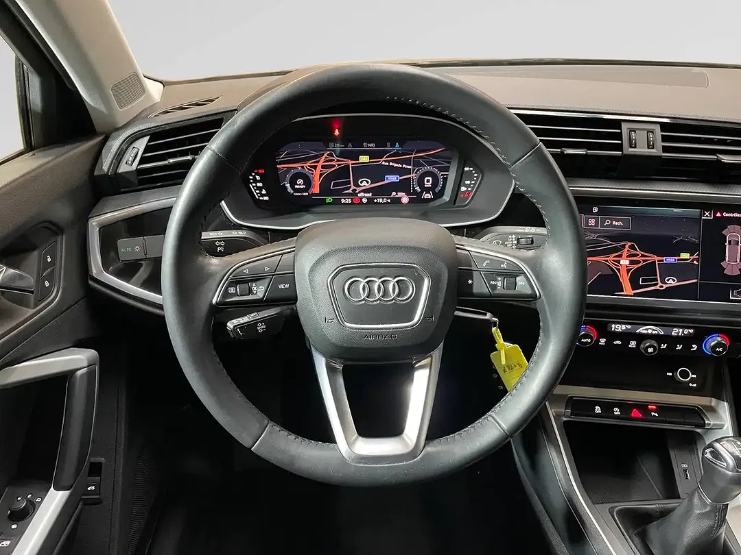 Audi Q3 - Thumbnail 5