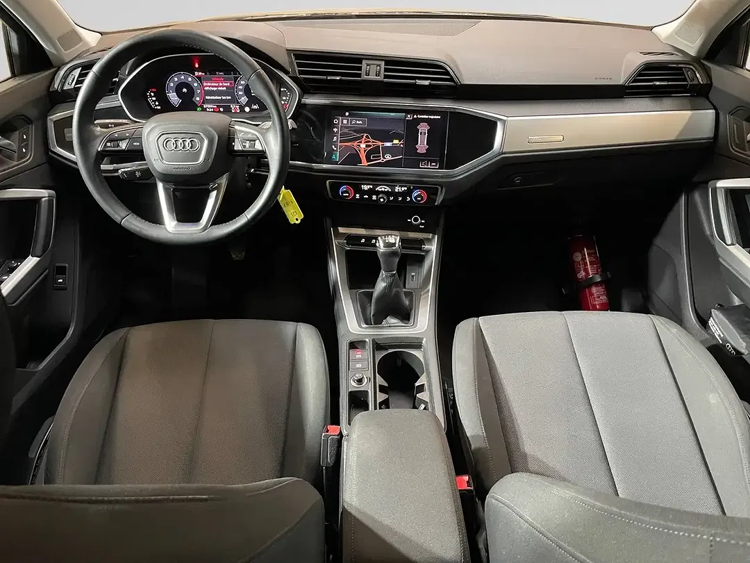 Audi Q3 - Thumbnail 6